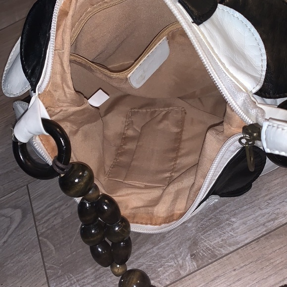 Abstract Circle Black - White Leather Purse - Picture 5 of 7